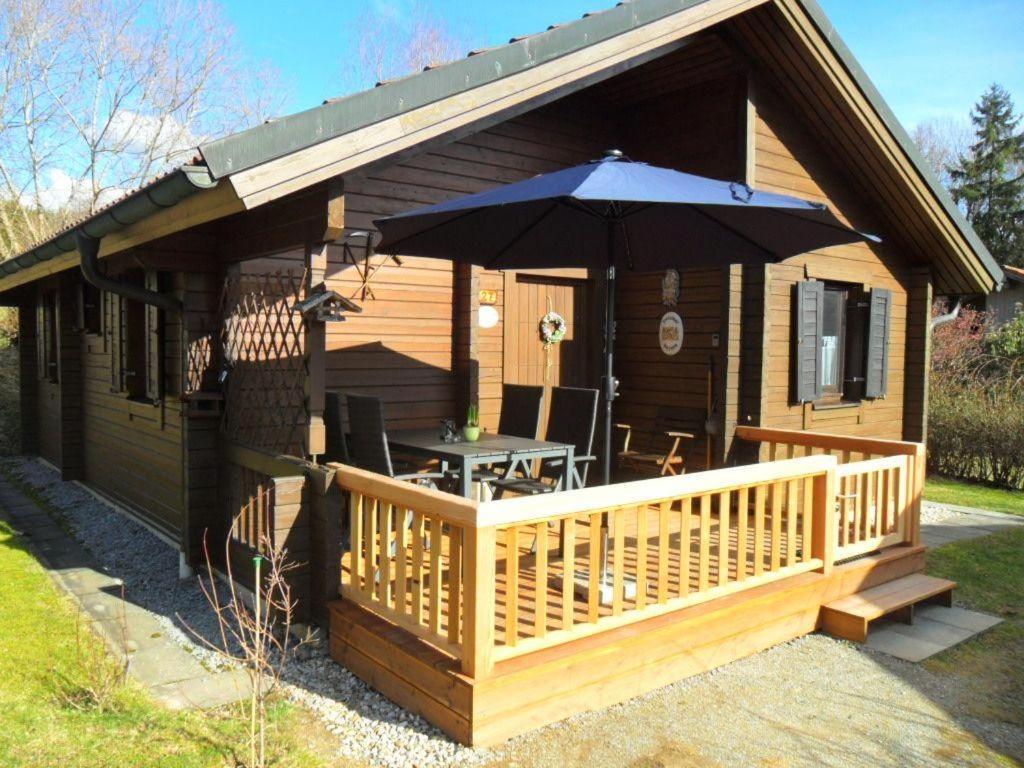 Komfortables-Ferienblockhaus-Nr-27-56-Qm-Bis-4-Personen-Viechtach-Jaegerpark Екстериор снимка